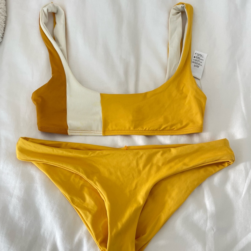 L*Space Swimsuit XS Top, Small Bottoms